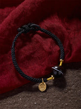 Single Line Dzi Bead Bracelet – Blessings of Protection and Spiritual Energy