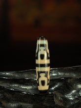 Tibetan Pure Calcified Eight Auspicious Longevity Vase Dzi Bead Necklace