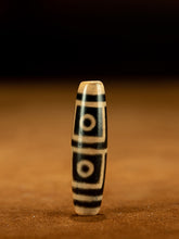 Tibetan Ancient Dzi Bead Four-Eyes Protective Necklace