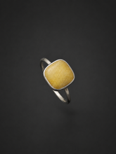 Tibetan Natural Amber S925 Silver Square Ring