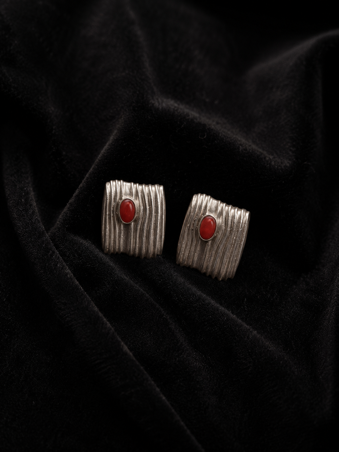 Tibetan Vintage Ripple Stone Stud Earrings