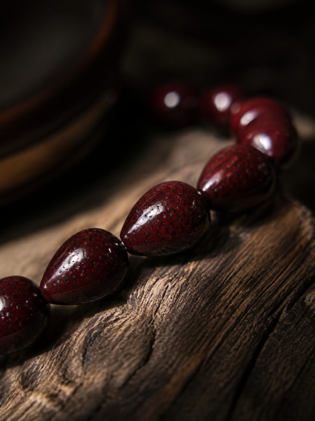 Tibetan Cinnabar Teardrop Bodhi Seed Mala Bracelet