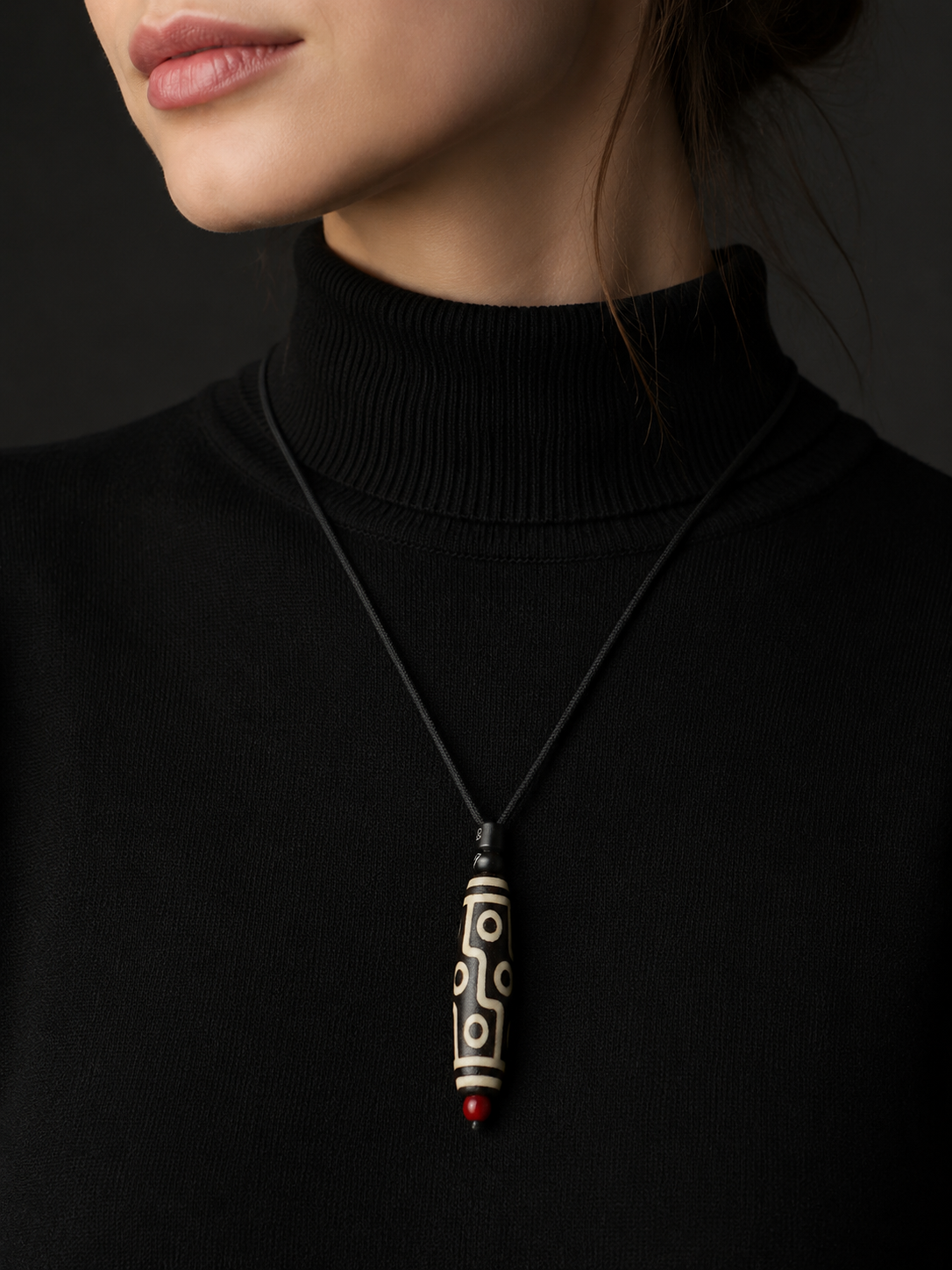 Authentic Tibetan 9-Eyed Dzi Bead Agate Necklace