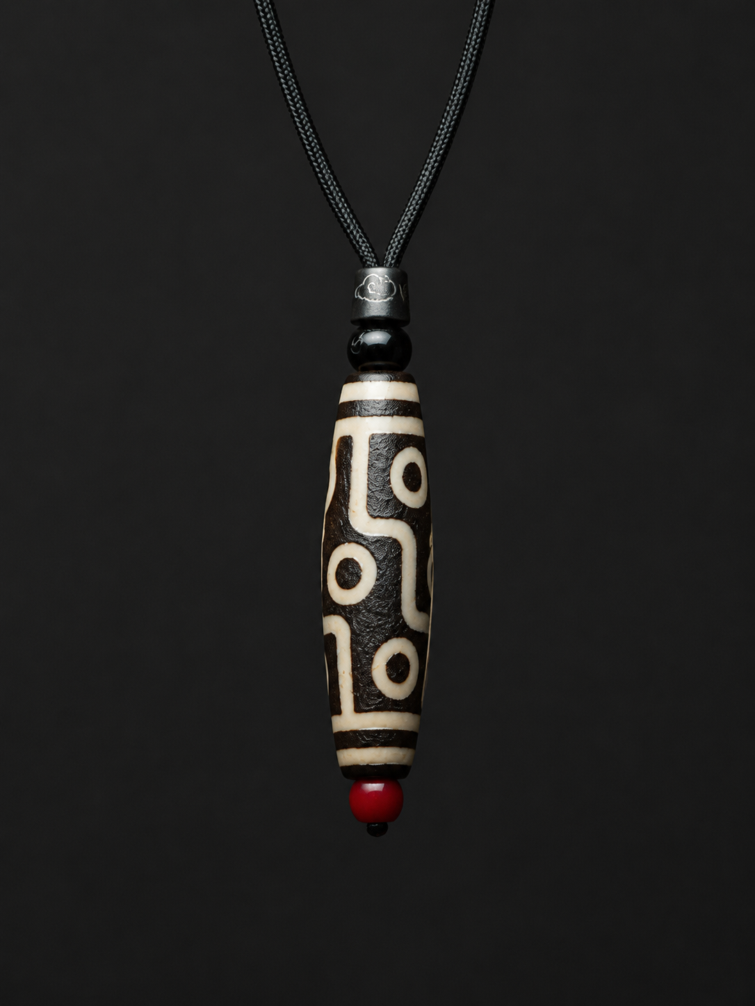 Authentic Tibetan 9-Eyed Dzi Bead Agate Necklace