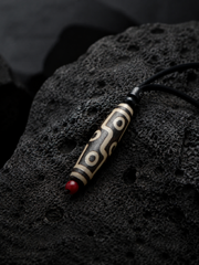 Authentic Tibetan 9-Eyed Dzi Bead Agate Necklace