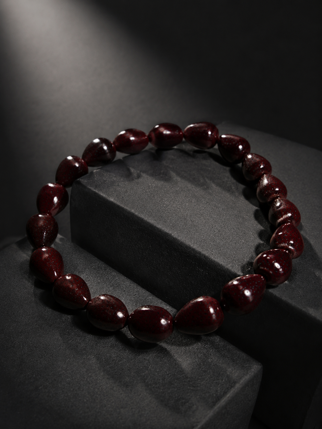 Tibetan Cinnabar Teardrop Bodhi Seed Mala Bracelet