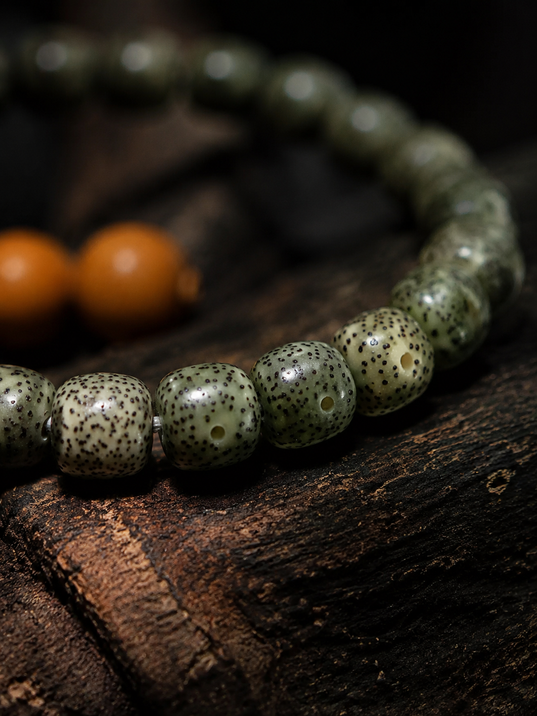 Tibetan Jade-Tone Xingyue Bodhi Seed Bracelet