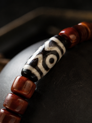 Tibetan 3-Eye Dzi Bead Natural Agate Bracelet
