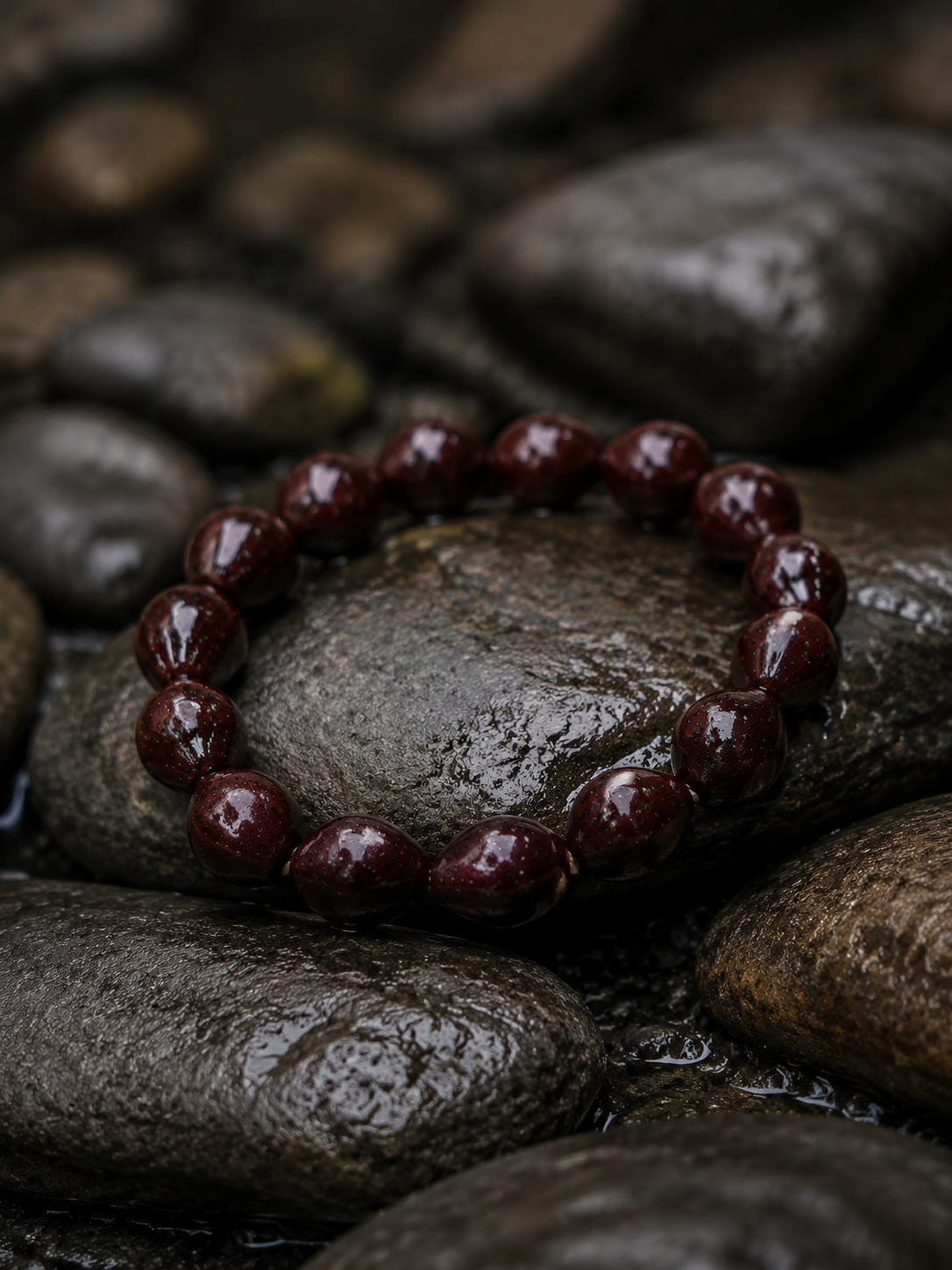 Tibetan Cinnabar Teardrop Bodhi Seed Mala Bracelet