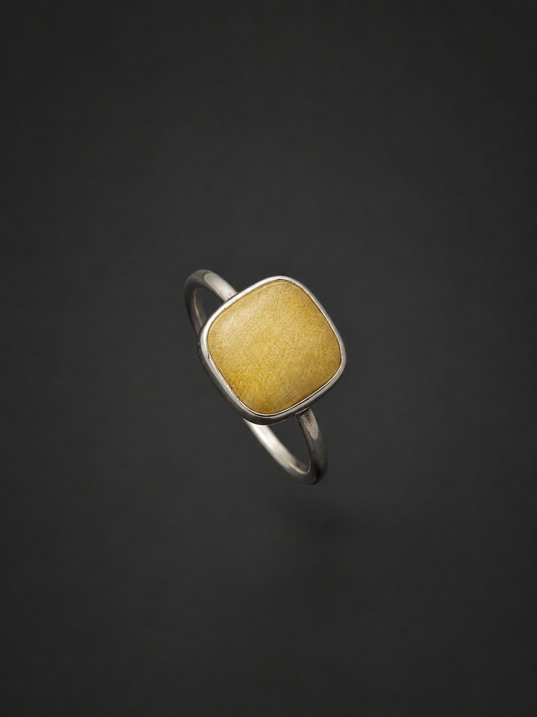 Tibetan Natural Amber S925 Silver Square Ring