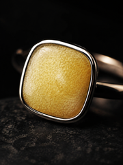 Tibetan Natural Amber S925 Silver Square Ring